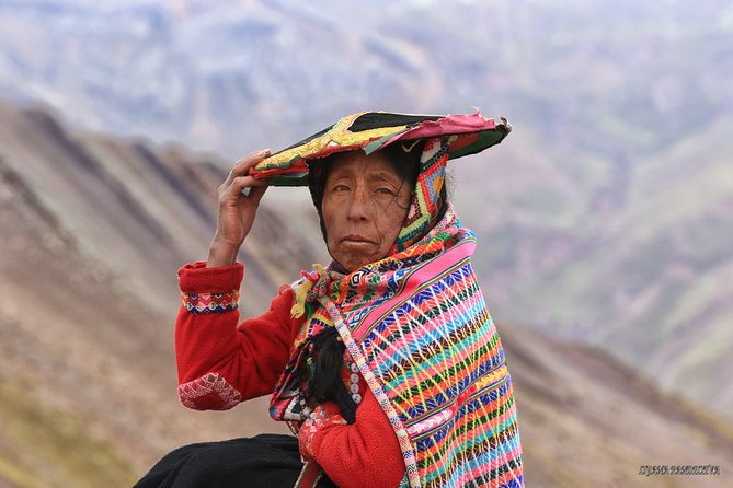 1 Day Tour to Palccoyo (Alternative Rainbow Mtn) from Cusco, Peru - What to Bring for a Warm Body and Cool Photos
