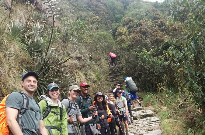 2 Day Hiking Short Inca Trail to Machu Picchu - How the guide and small group size affect your experience