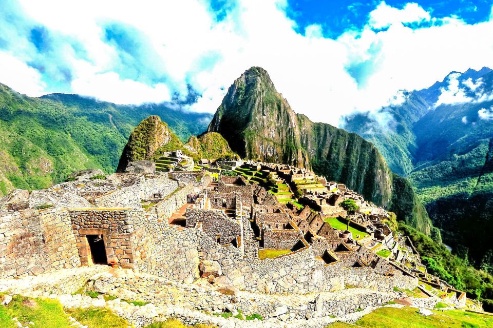 2-Day Inca Trail Hike to Machu Picchu & Panoramic Train - The ride back: Vistadome train to Ollantaytambo and then Cusco