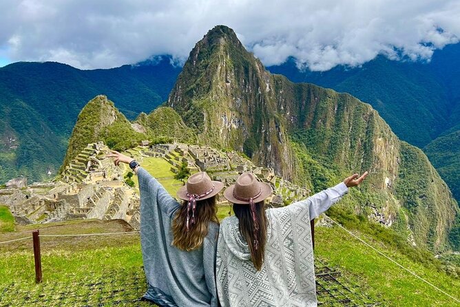 2-Day Machu Picchu Tour by train from Cusco ( All included ) - Choosing Your View: Machu Picchu Mountain, Huayna Picchu, or Sun Gate