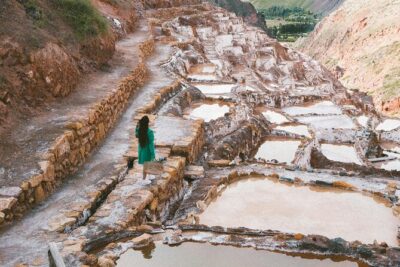 2-Day Sacred Valley & Machu Picchu Tour by Train from Cusco - Chinchero weaving: alpacas, handwork, and real local rhythm