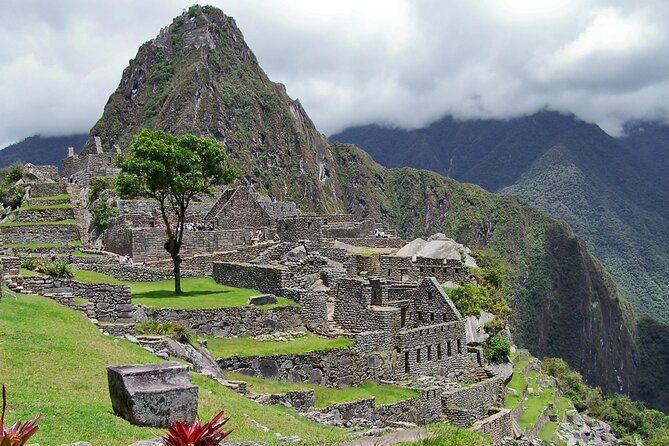 2-Day Sacred Valley & Machu Picchu Tour by Train from Cusco - Ollantaytambo ruins, then the train to Aguas Calientes