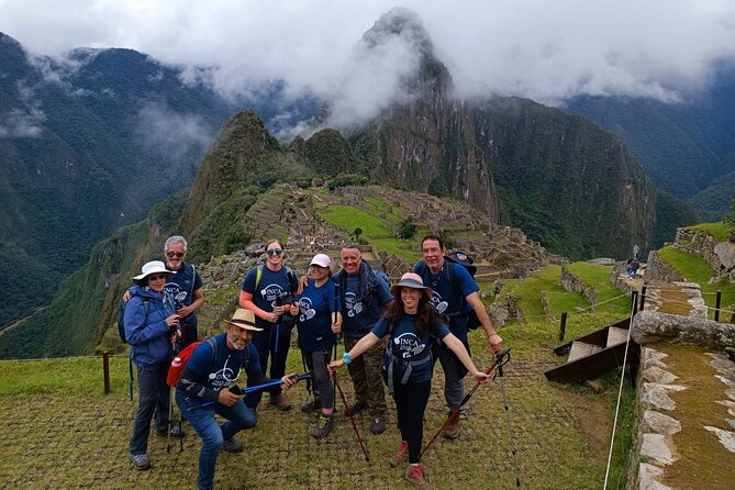 2 Day Tour Throughout the Short Inca Trail to Machu Picchu - Day 1 in plain English: from Cusco to Km 104 to Wiñay Wayna