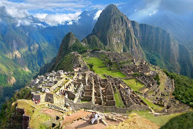 2 Day - Tour to Machu Picchu from Cusco - Group Service - Day 2: sunrise bus to Machu Picchu and the guided walk that makes it click