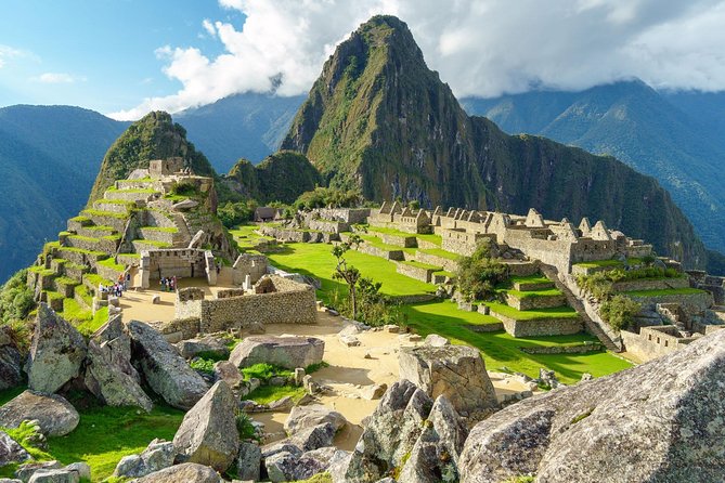 4-Day: All Included Excursion City Tour, Sacred Valley & MachuPicchu - Cusco acclimation + a guided Inca city loop