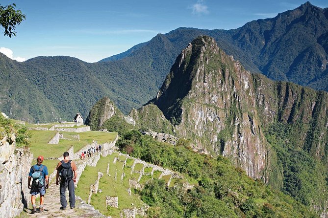 4 Day Classic Inca Trail to Machu Picchu by 360° Train - Day 2: Dead Woman’s Pass (4215 m), then Runkurakay and Sayacmarca