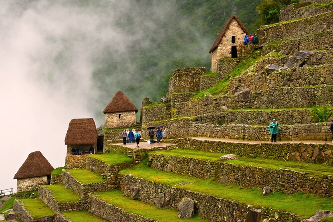 4 Days Inca Trail To Machu Picchu - Guides, porters, and food: the part that makes hard days feel fair