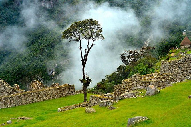 6-Day Cultural Tour to Machu Picchu - Getting to Aguas Calientes by train (and using the hot springs option)