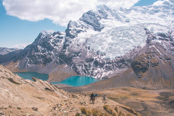 6 day Rainbow Mountain x Ausangate Trek - FlashpackerConnect - Day 3: Qampa Pass (5,051m) to Huchuy Phinaya