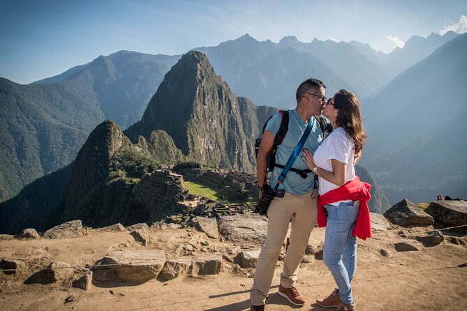 7-Day Tour from Cusco with Machu Picchu and Rainbow Mountain - Day 2 Sacred Valley to Aguas Calientes: Pisac, lunch in Urubamba, then the train