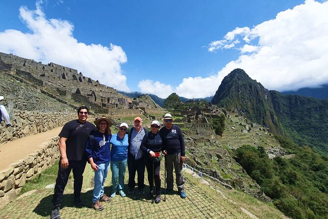 7-Day Tour: Peru Classic 7 Days - Machu Picchu day: bus timing, guided walk, and village downtime