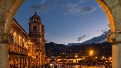 Best of Cusco: Private Walking Tour with a Local - Plaza de Armas and the Church Belt: Famous Sights, Human Scale