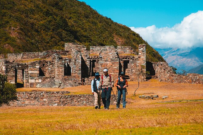 Classic Choquequirao Trek – 5 Days / 4 Nights - Day 4: Rosalina River Cooling Off and a Home Visit in Chiquisca