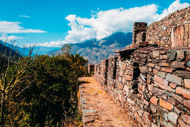 Classic Choquequirao Trek – 5 Days / 4 Nights - Day 5: Capuliyoc Farewell, Saywite Monolith, and Hot Springs at Cconoc