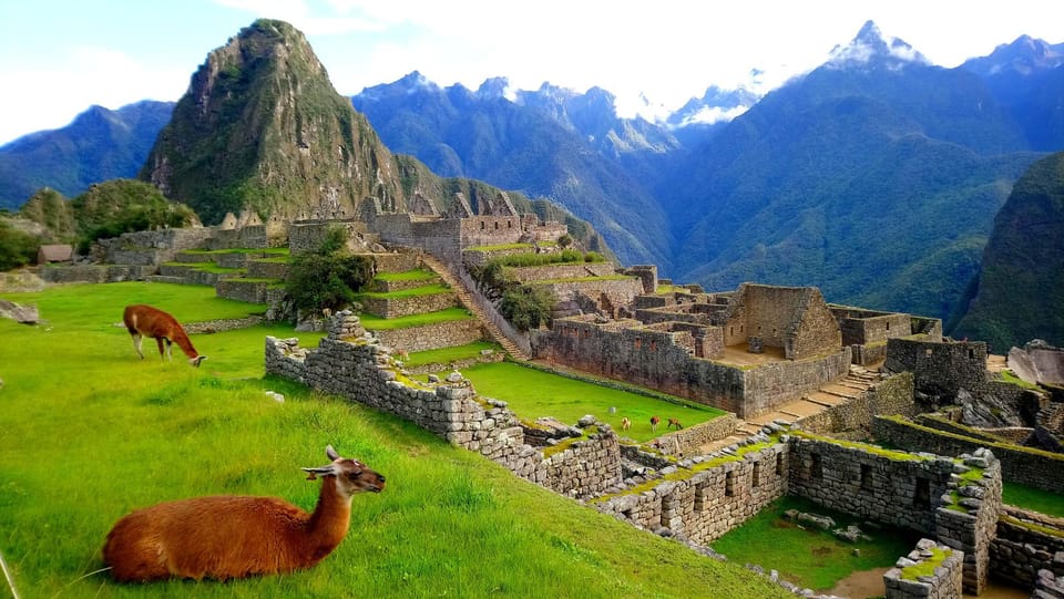 Cusco: 4-Day Inca Trail to Machu Picchu with Accommodation - Day 2: coffee roasting lessons, Qhapaq Ñan views, and optional Cocalmayo hot springs