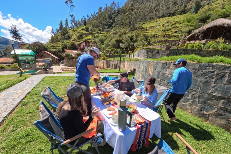 Cusco: 4-Day Lares Trek to Machu Picchu with Panoramic Train - Difficulty, altitude, and cold: what to plan for in real terms
