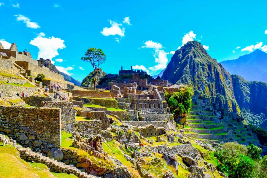 Cusco: 5-Day Salkantay Ultimate Trek to Machu Picchu - Day 3: Cloud Forest Mists to Playa Sahuayaco, Then Lucmabamba