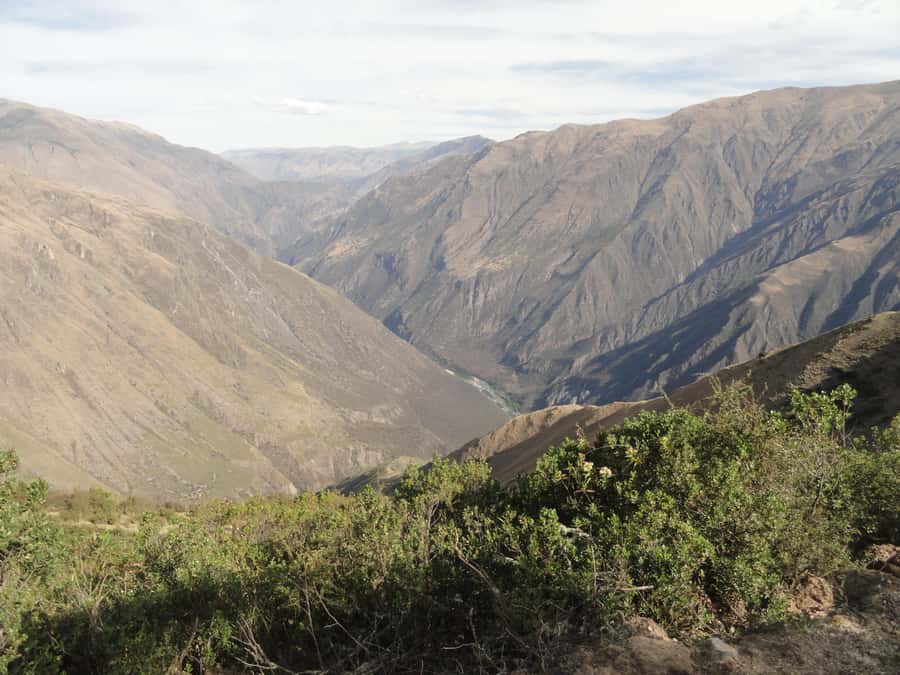 Cusco: Chonta Canyon and Condor Flight Tour with Lunch - Tarawasi near Limatambo: Usno and ritual platforms, not just views