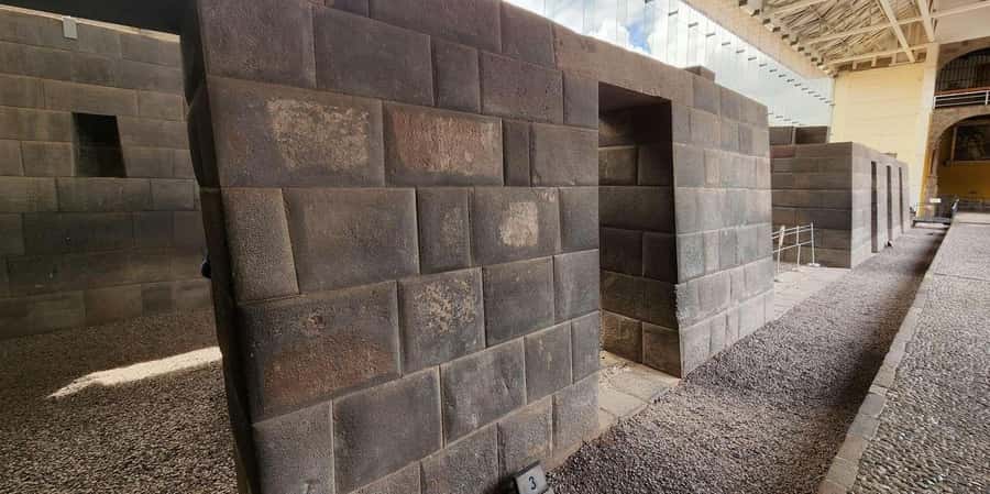 Cusco: City Tour | Half-Day Tour to 4 Archaeological Sites - Step 1: Qoricancha (Temple of the Sun) and the Santo Domingo overlay