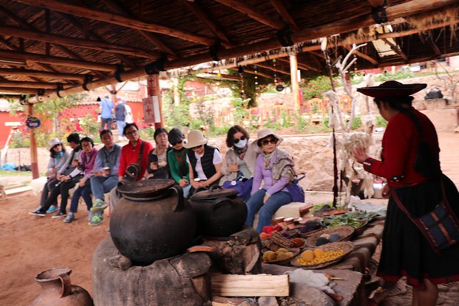 Cusco City Tour with Sacsayhuaman & Inca Sites – Small Group - Starting at Plaza de Armas: your orientation in 30 minutes