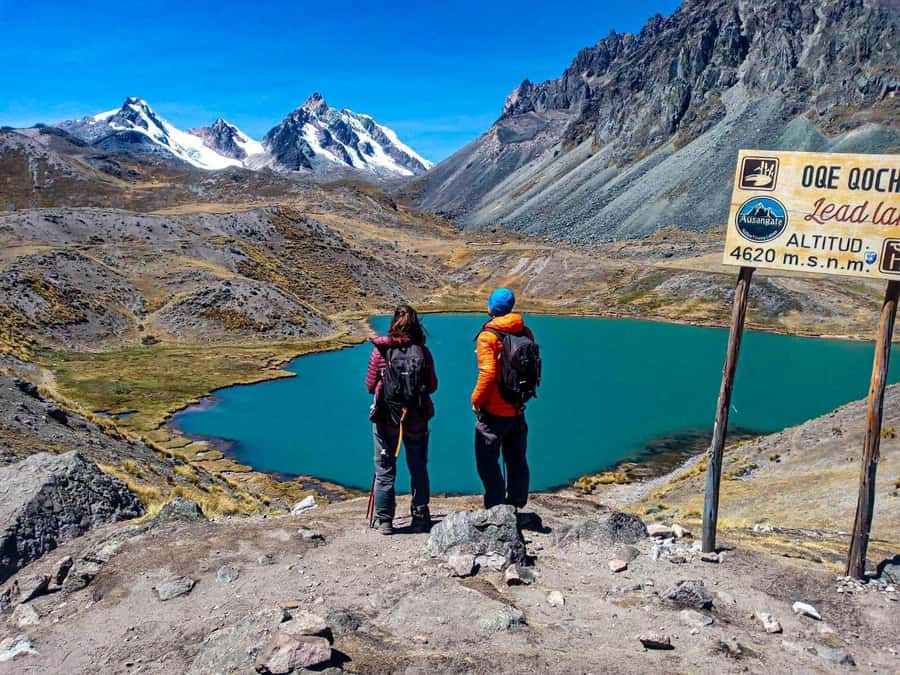 Cusco: Day Trip to the 7 Ausangate Lagoons with Lunch - The Ausangate lagoon colors: why this hike feels different