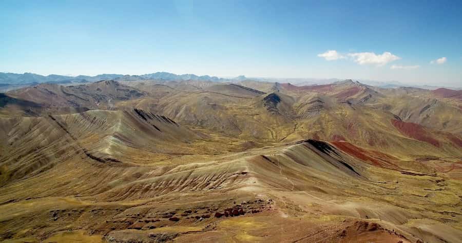 Cusco: Full-Day Palcoyo Rainbow Mountain All-Inclusive Tour - The 2-hour trek: rainbow views, 1000 steps, and llama/alpaca life