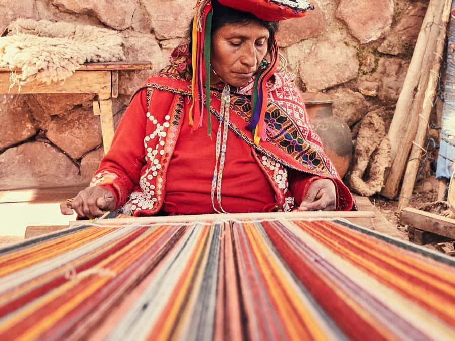 Cusco: Full-Day Sacred Valley History Tour - Ollantaytambo ruins: Inca engineering and Wiracocha symbolism