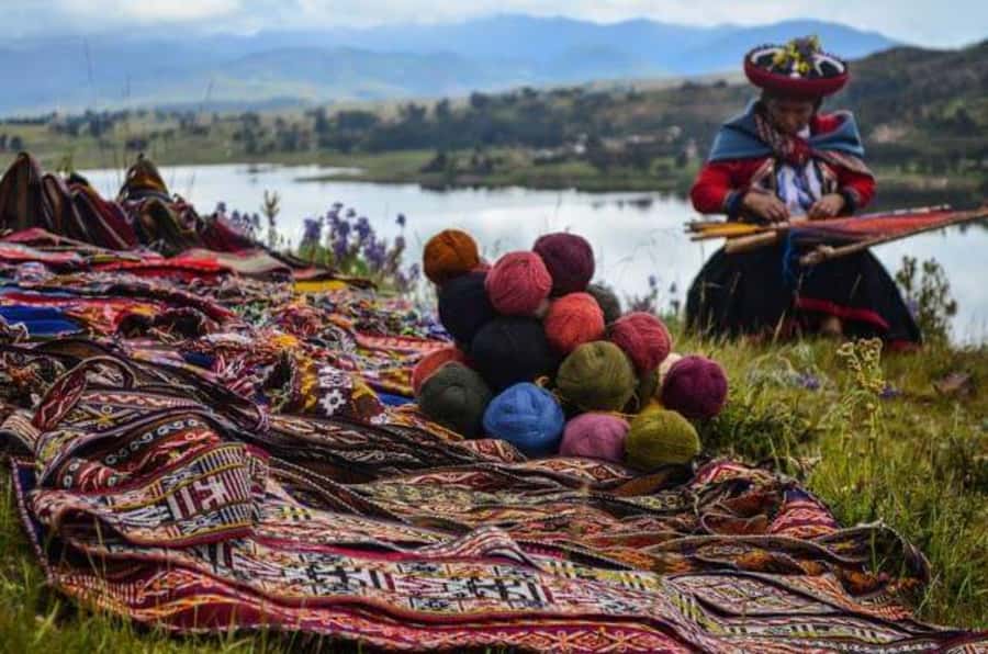 Cusco: Full-Day Tour of The Sacred Valley With Lunch - Your Guide Matters: Bilingual, Small Group, and the Pace You’ll Feel