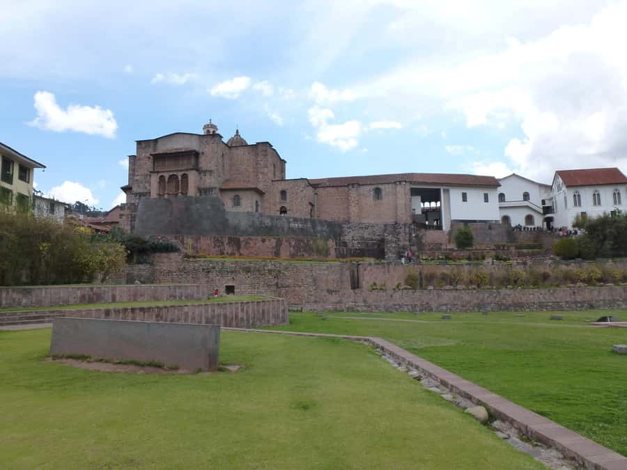 Cusco : Half-Day Explore Inca Ruins qoricancha sacsayhuaman - Plaza de Armas pickup at 8:45: getting started without stress