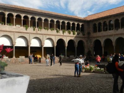 Cusco: Half-Day Historic City Tour - Cathedral of Cusco: start with art, carvings, and a UNESCO site