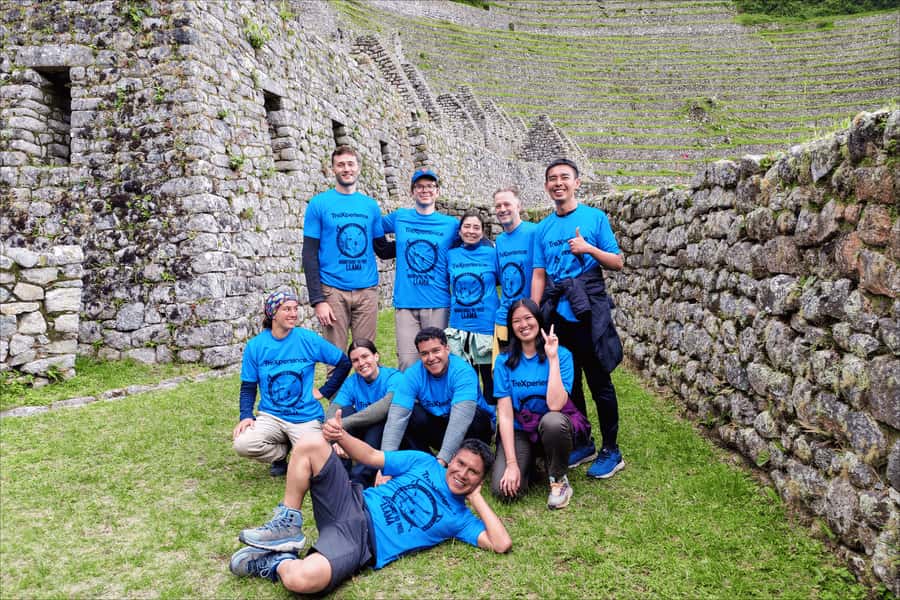 Cusco: Machu Picchu 2-Day Inca Trail with Panoramic Train - From Cusco at 4:00 a.m. to Km 104: the ride that starts the adventure