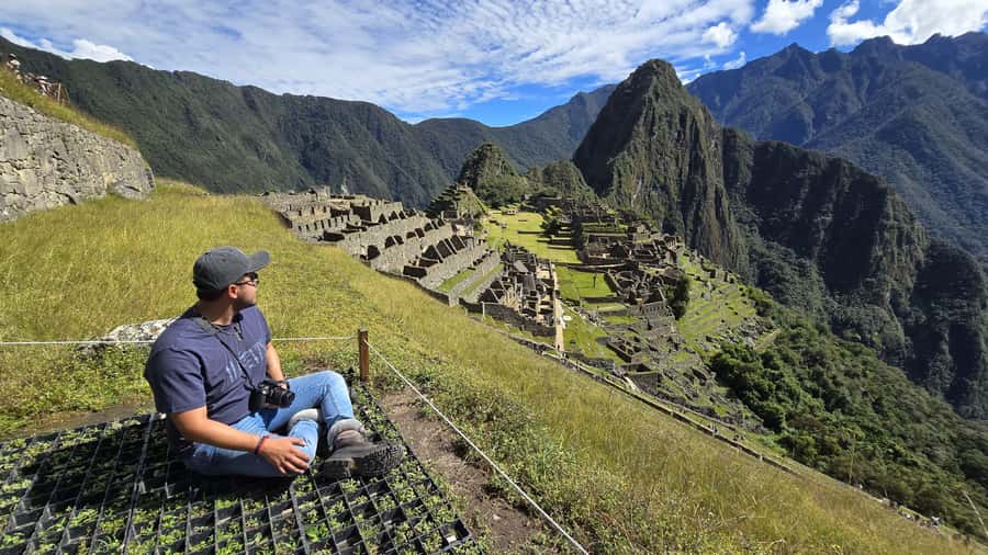 Cusco: Machu Picchu Day Trip with Train + Entrance ticket - Price and value: $333 includes the big expensive pieces