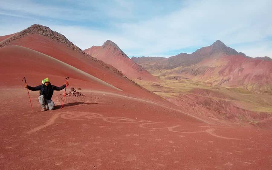 Cusco: Mountain of 7 colors Vinicunca and the Red Valley (optional) - Red Valley (Valle Rojo) add-on: optional, paid in cash