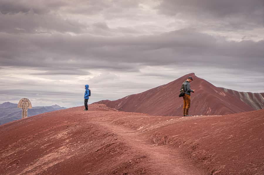 Cusco One Day: Tour Rainbow Mountain & Red Valley opcional - What to bring for a cold, sunny mountain day