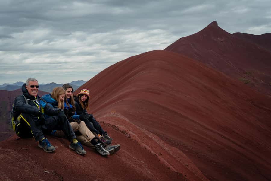 Cusco One Day: Tour Rainbow Mountain & Red Valley opcional - At the top: photos, breathing room, and timing