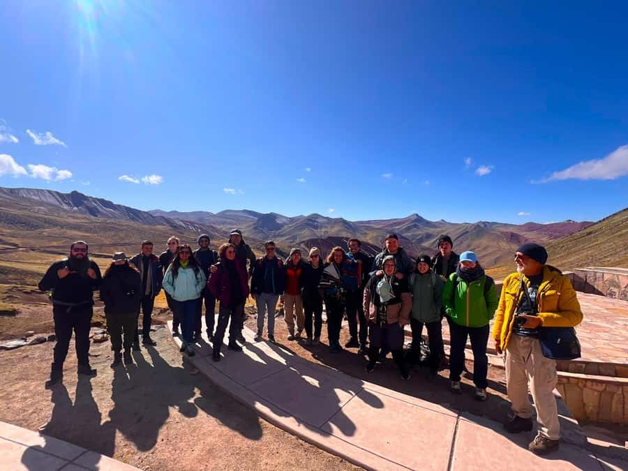 Cusco: Palcoyo Mountain Day Trip with Breakfast and Lunch - Cusco to Palcoyo: the long ride that’s worth it