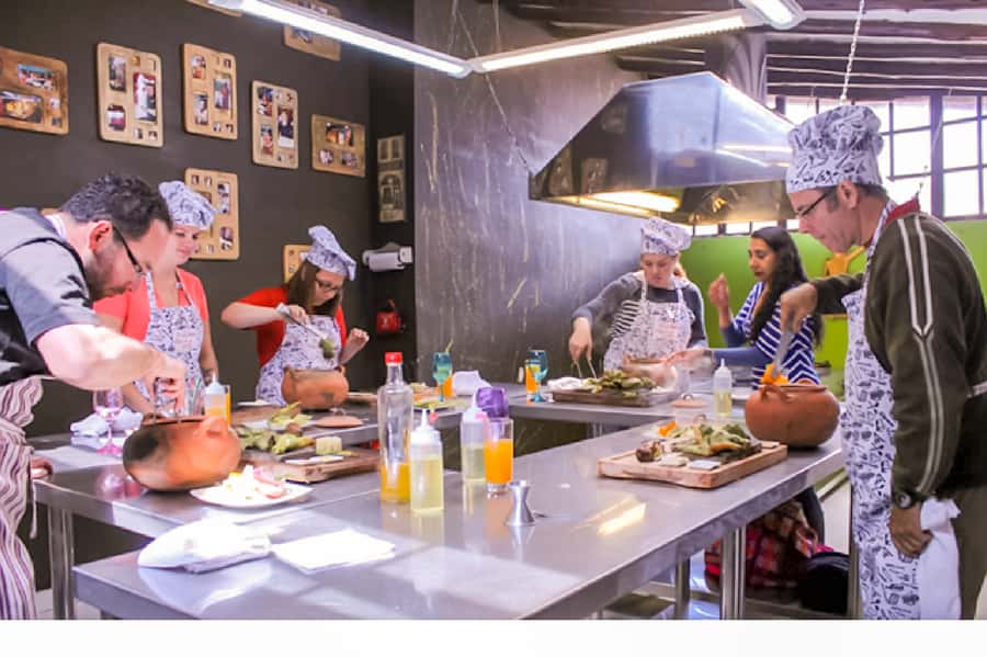 Cusco: Peruvian Cooking Class & Market Tour - Meeting Point and Timing: Plan for a Half-Day Flow