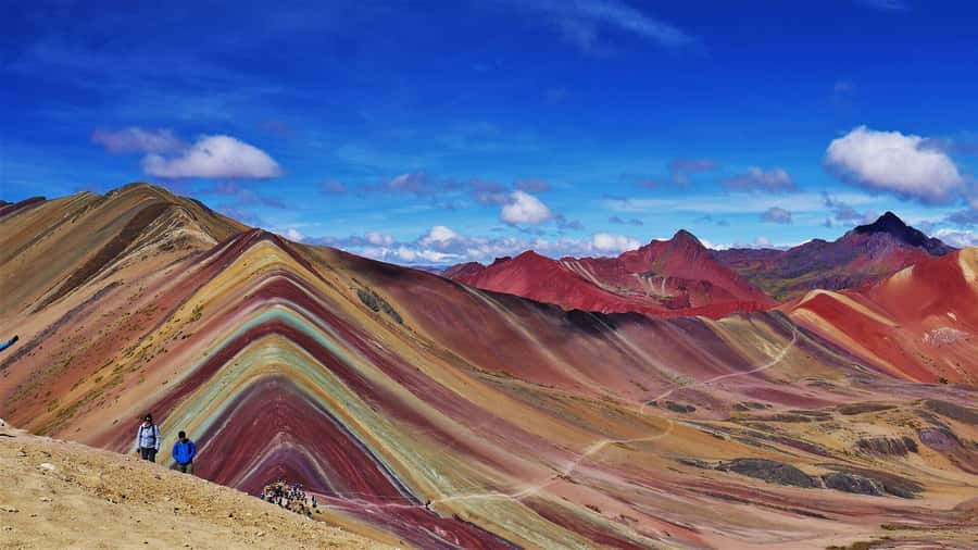 Cusco: Rainbow Mountain Tour with Meals & Red Valley Option - Descent, Buffet Lunch, and the Value of Being Looked After