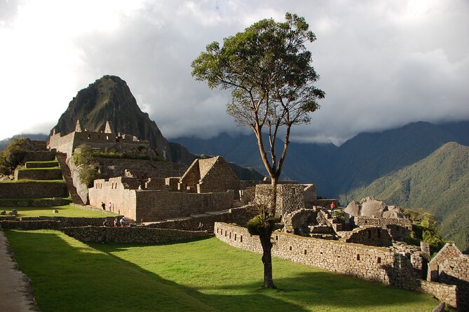 Cusco Sacred Valley and Machupicchu 4 Days - Sacred Valley day: Pisac panoramas, the Inka market, and a lunch you won’t forget