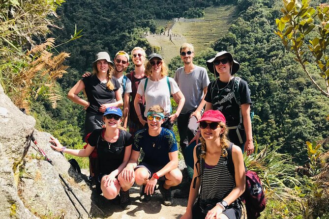 Cusco : Sacred Valley & Inca Trail to Machu Picchu 3 days - Day 2: Km 104 registration, Chachabamba, Wiñay Wayna, and the Sun Gate reveal