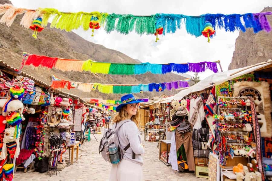 Cusco: Sacred Valley, Pisac, Ollantaytambo, Salt Mines Moray - Chinchero textiles: natural dyes and the craft you can actually see
