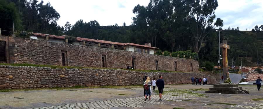 Cusco: Sightseeing Tour of the City on an Open-Top Bus - The shamanic center stop: Pachamama ceremony and a cultural moment