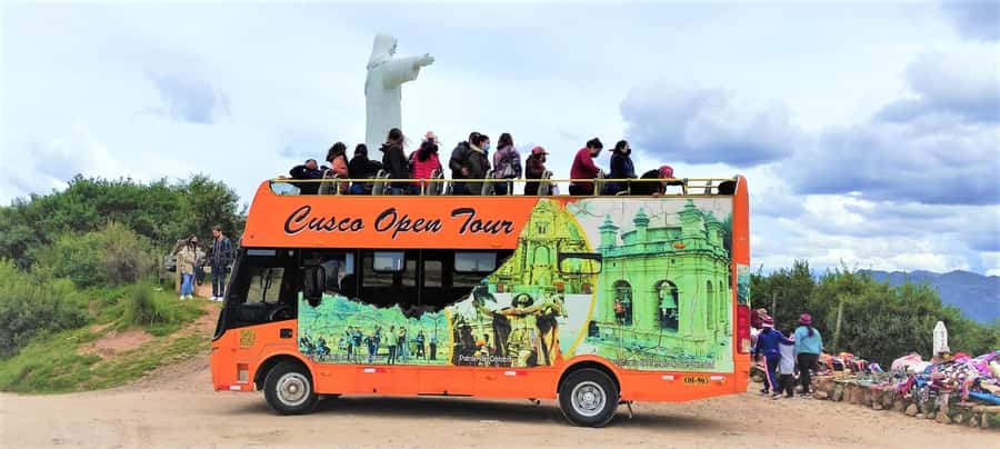 Cusco: Sightseeing Tour of the City on an Open-Top Bus - The meeting point: start where Cusco street life is real