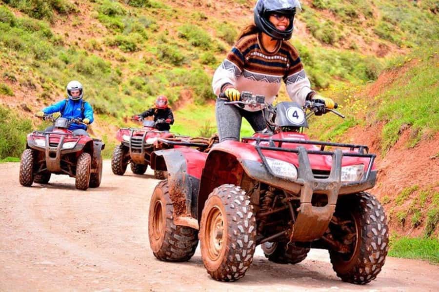 Cusco: Zipline + ATV's | Salt Mines of Maras and Moray | - Morning from Cusco toward Raqchi: the “why” behind the early start