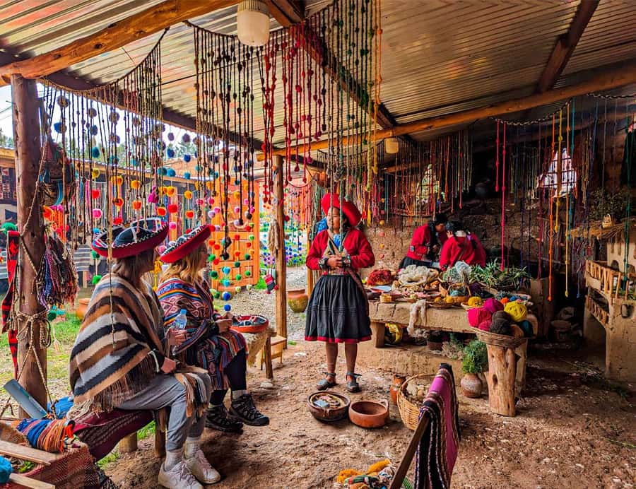 Cusco:Sacred Valley Pisaq,Ollantaytambo,Chinchero with Lunch - Chinchero textiles: plant dyes, Quechua culture, and a workshop stop