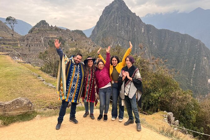 Essential Machu Picchu Full Day Tour - Panoramic Train to Aguas Calientes: The Unplanned Highlight