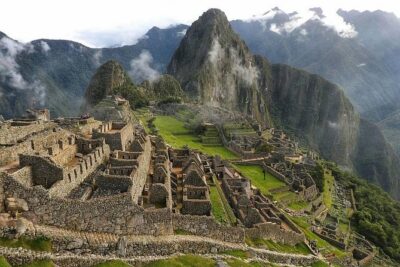 Exclusive Huayna Picchu Tour in 1 Day from Cusco - Aguas Calientes transfer by Consettur: the step that keeps the day moving