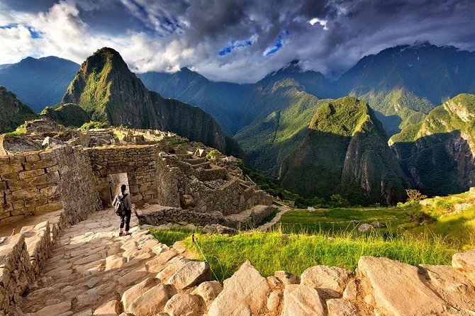 Excursion to MachuPicchu from Cusco with lunch | Private Service| - Private Machu Picchu From Cusco: What You’re Really Buying