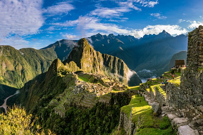 Excursion to the Sacred Valley and Machu Picchu by Panoramic Train - A smooth 2-day route from Cusco to Aguas Calientes