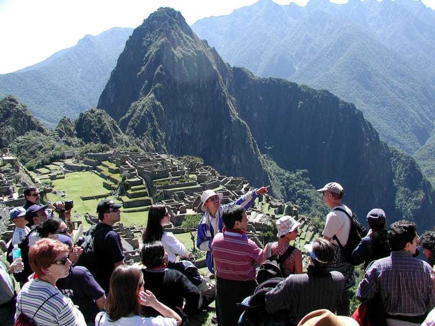 Flexible duration private tour to Machu Picchu - Lunch plan: finish near the lodge and refuel